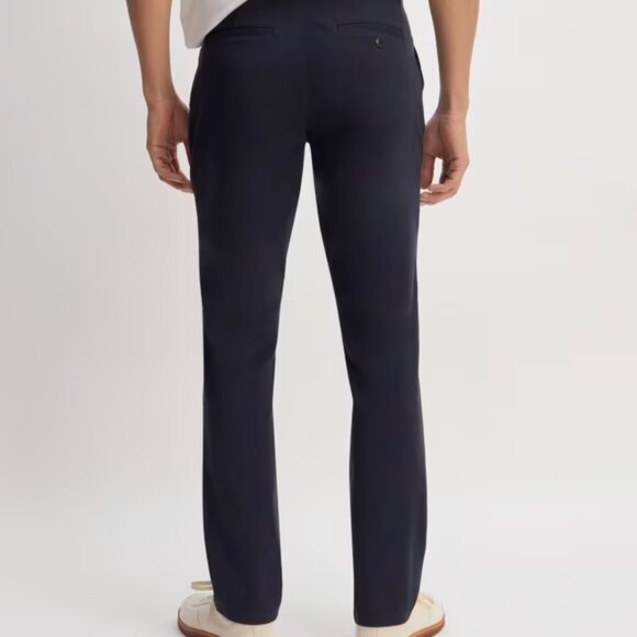 Everlane The Performance Chino / Navy / Athletic Fit / 32in 28L - Picture 2 of 7